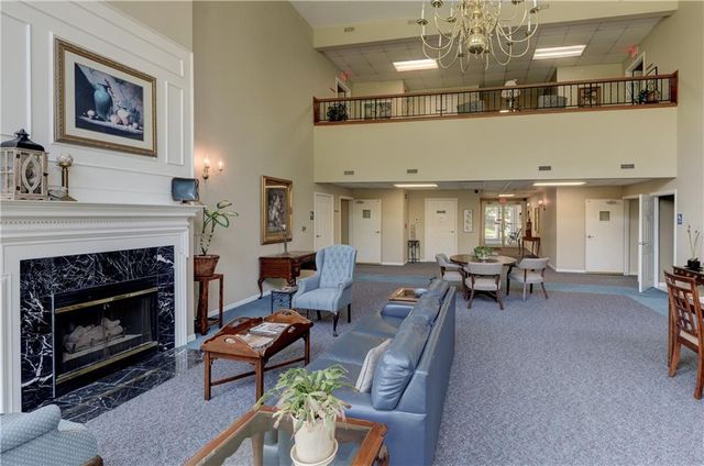 17800 E Bolger Road 303, Independence, MO 64055