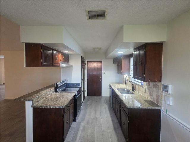 11119 Sageburrow Drive, Houston, TX 77089