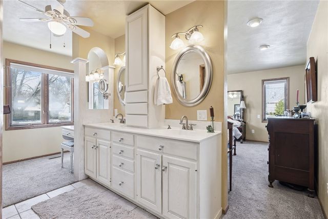 1115 Oak Park Boulevard, Cedar Falls, IA 50613