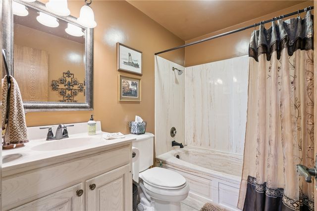 1115 Oak Park Boulevard, Cedar Falls, IA 50613