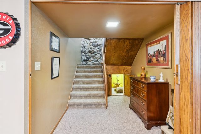 1115 Oak Park Boulevard, Cedar Falls, IA 50613