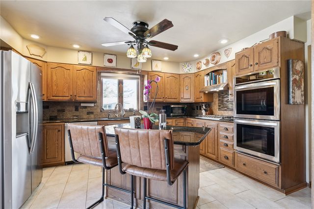 1115 Oak Park Boulevard, Cedar Falls, IA 50613