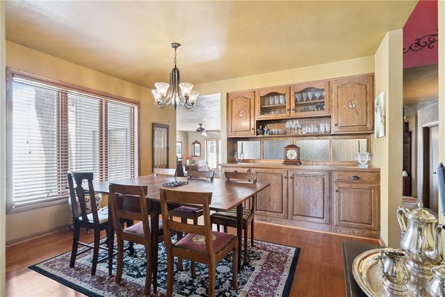 1115 Oak Park Boulevard, Cedar Falls, IA 50613