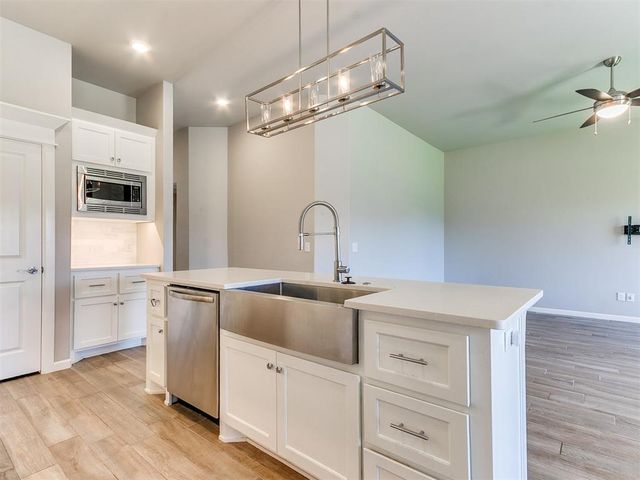 12912 SW 6th St. Street, Yukon, OK 73099