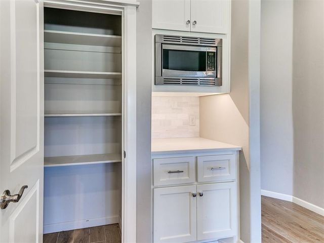 12912 SW 6th St. Street, Yukon, OK 73099
