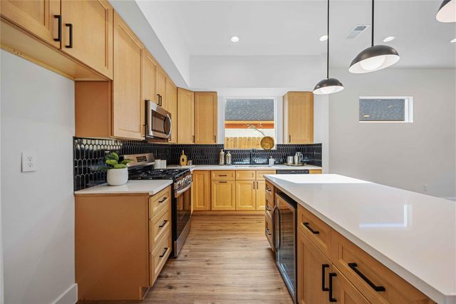 3504 Caplin Street D, Houston, TX 77026