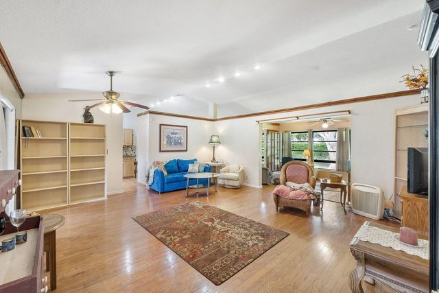14915 Peppermill Lane, Delray Beach, FL 33484