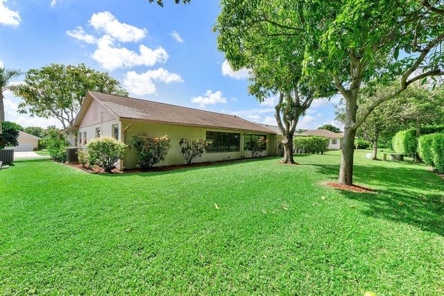 14915 Peppermill Lane, Delray Beach, FL 33484