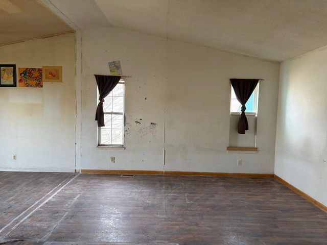 5325 S MAIN STREET, Wichita, KS 67217