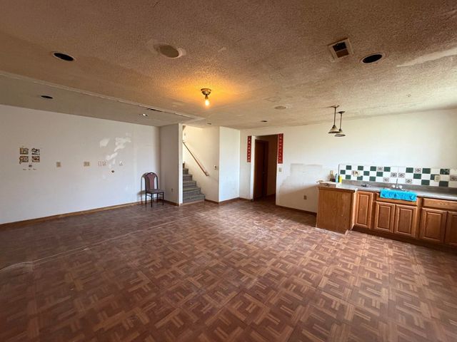 5325 S MAIN STREET, Wichita, KS 67217