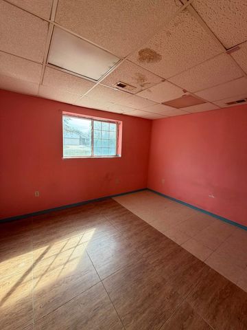 5325 S MAIN STREET, Wichita, KS 67217