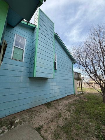 5325 S MAIN STREET, Wichita, KS 67217