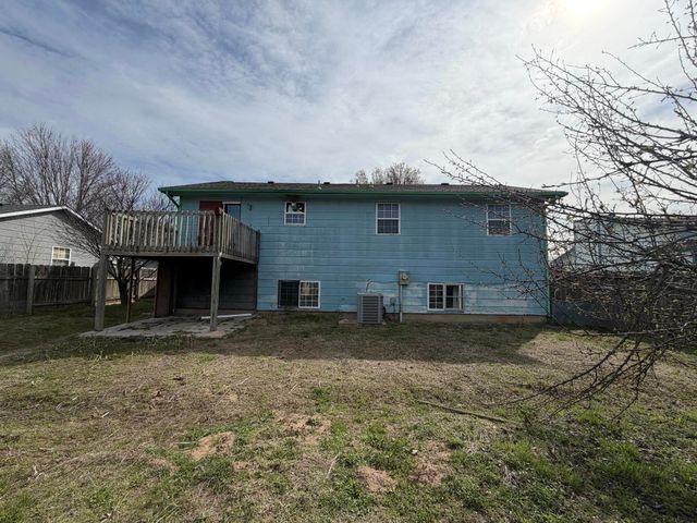 5325 S MAIN STREET, Wichita, KS 67217
