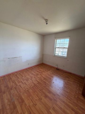 5325 S MAIN STREET, Wichita, KS 67217