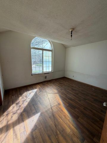 5325 S MAIN STREET, Wichita, KS 67217