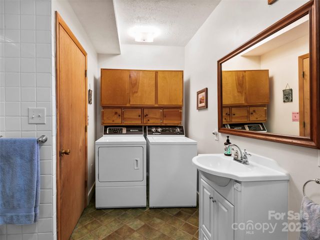 1239 Lower Loop Drive, Fletcher, NC 28732