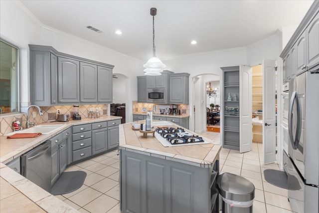 117 Redtail Court, Weatherford, TX 76088