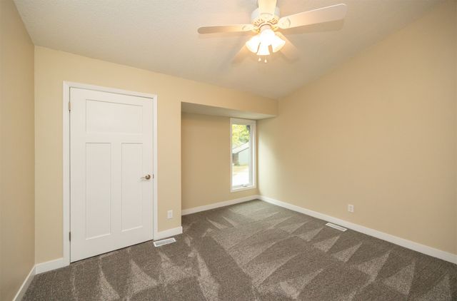 4906 W Park Drive, West Des Moines, IA 50266