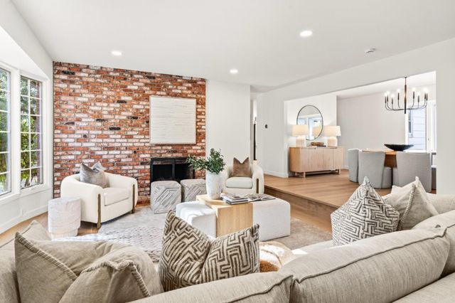 22044 Creekside Court, Cupertino, CA 95014