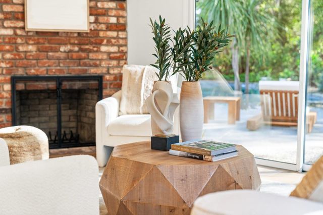 22044 Creekside Court, Cupertino, CA 95014