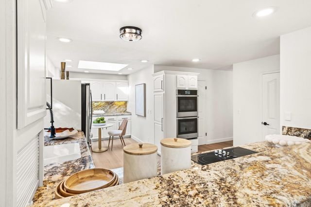 22044 Creekside Court, Cupertino, CA 95014