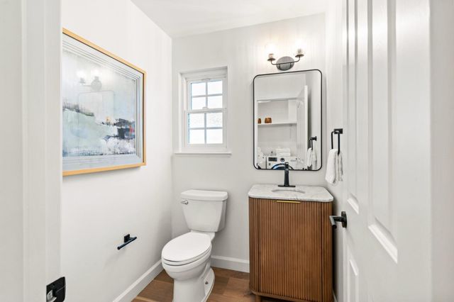 22044 Creekside Court, Cupertino, CA 95014