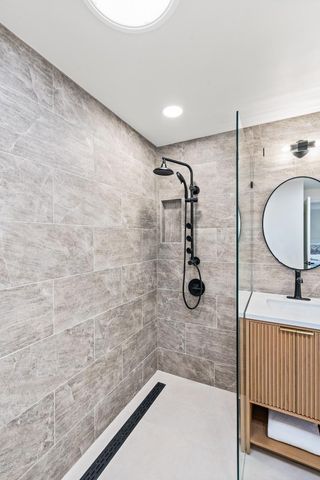 22044 Creekside Court, Cupertino, CA 95014