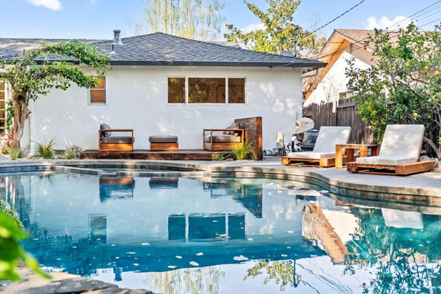 22044 Creekside Court, Cupertino, CA 95014