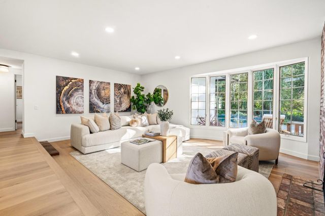 22044 Creekside Court, Cupertino, CA 95014