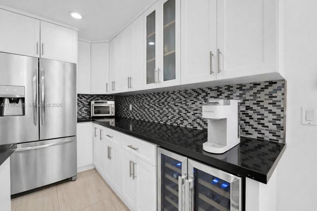 16898 Crestview Lane, Weston, FL 33326