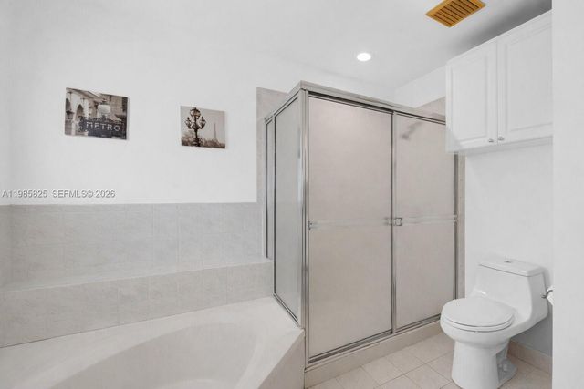 16898 Crestview Lane, Weston, FL 33326