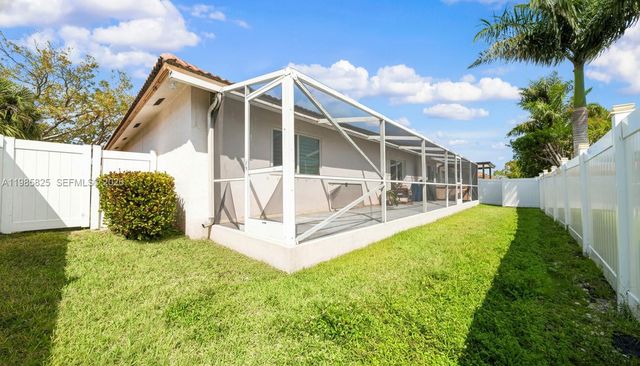 16898 Crestview Lane, Weston, FL 33326