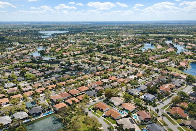 16898 Crestview Lane, Weston, FL 33326