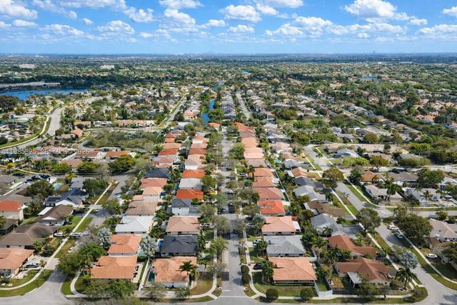 16898 Crestview Lane, Weston, FL 33326