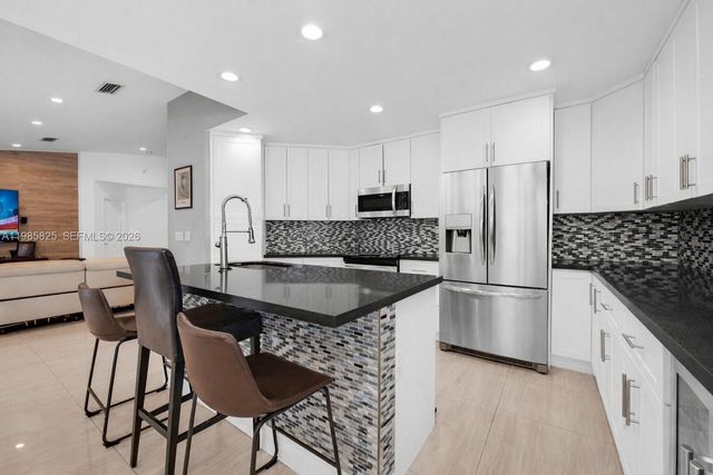 16898 Crestview Lane, Weston, FL 33326