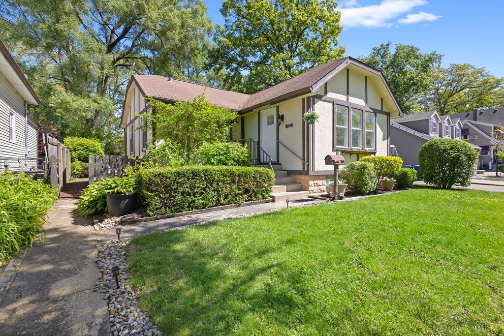 7148 W 109th Place, Worth, IL 60482