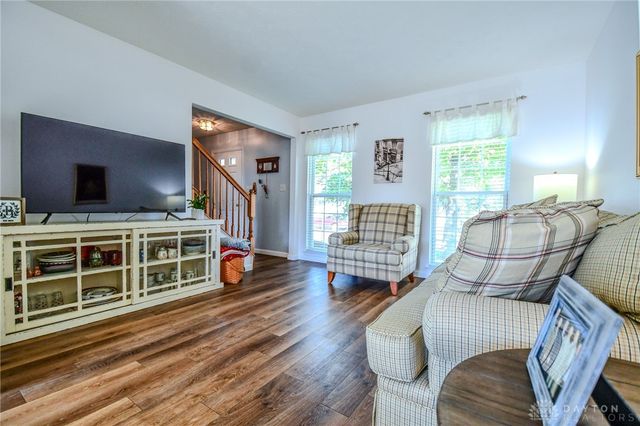 145 Kitty Hawk Drive, Springboro, OH 45066