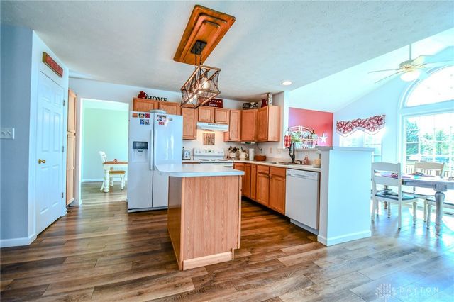 145 Kitty Hawk Drive, Springboro, OH 45066