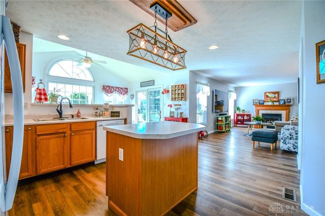 145 Kitty Hawk Drive, Springboro, OH 45066