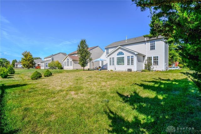 145 Kitty Hawk Drive, Springboro, OH 45066