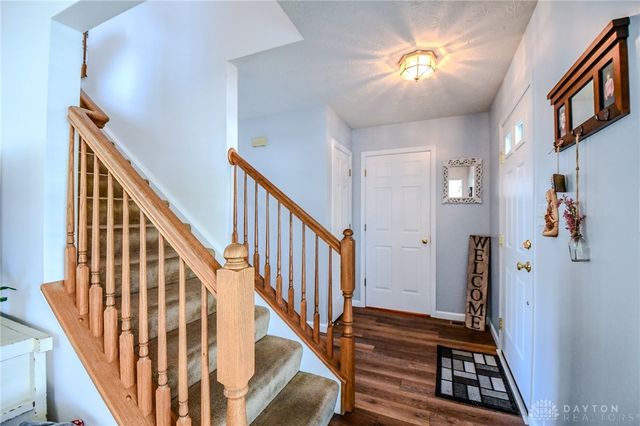 145 Kitty Hawk Drive, Springboro, OH 45066