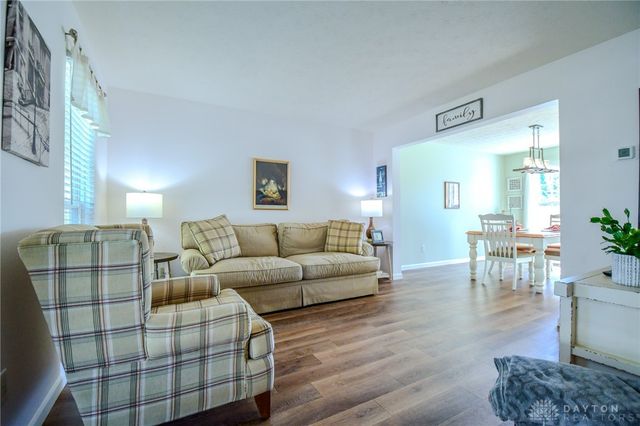 145 Kitty Hawk Drive, Springboro, OH 45066