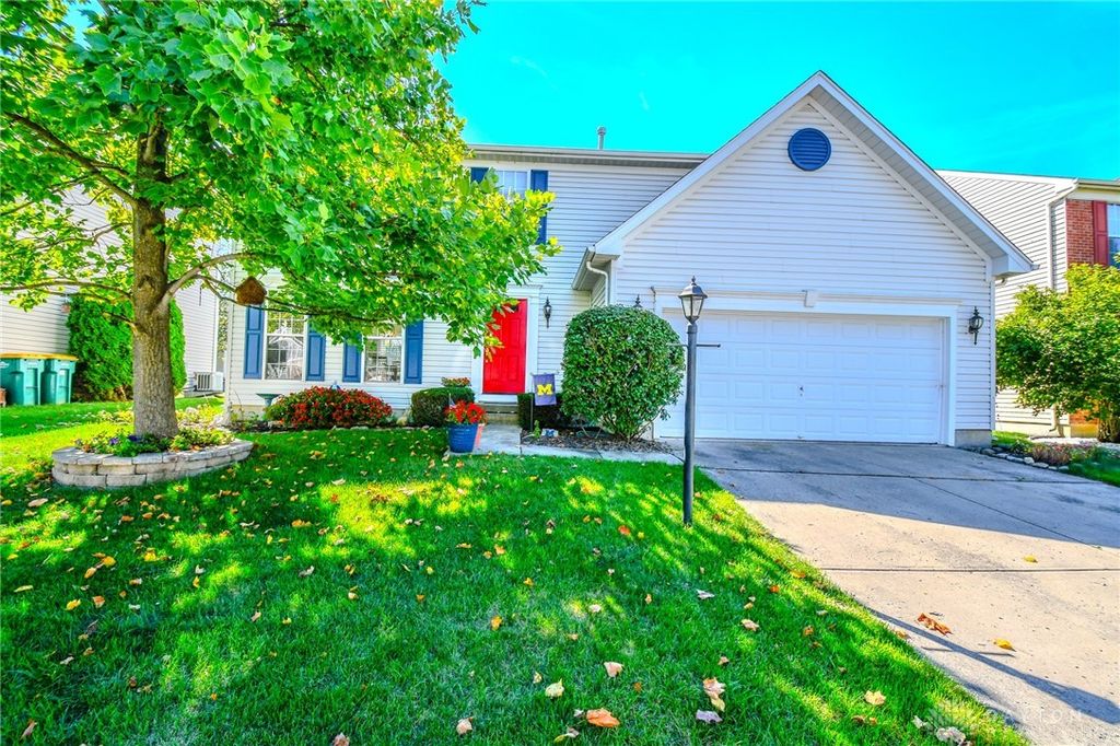 145 Kitty Hawk Drive, Springboro, OH 45066