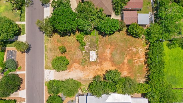 1134 GARRATY RD, Terrell Hills, TX 78209