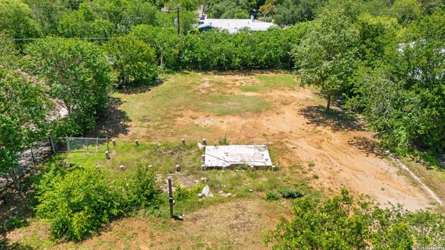 1134 GARRATY RD, Terrell Hills, TX 78209