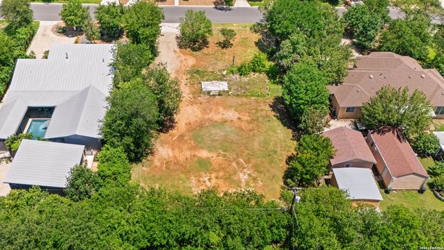 1134 GARRATY RD, Terrell Hills, TX 78209