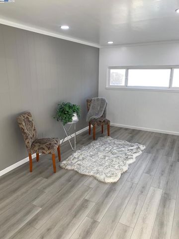 808 Martin Blvd, San Leandro, CA 94577