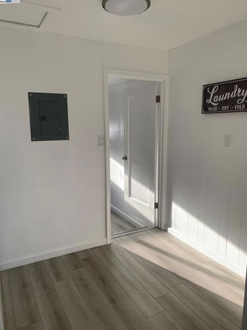 808 Martin Blvd, San Leandro, CA 94577