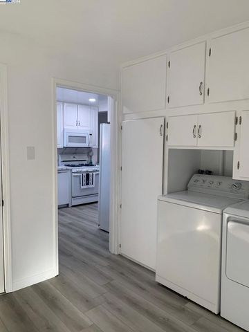 808 Martin Blvd, San Leandro, CA 94577