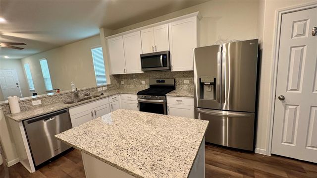 4435 Rushing Ridge Court, Houston, TX 77069